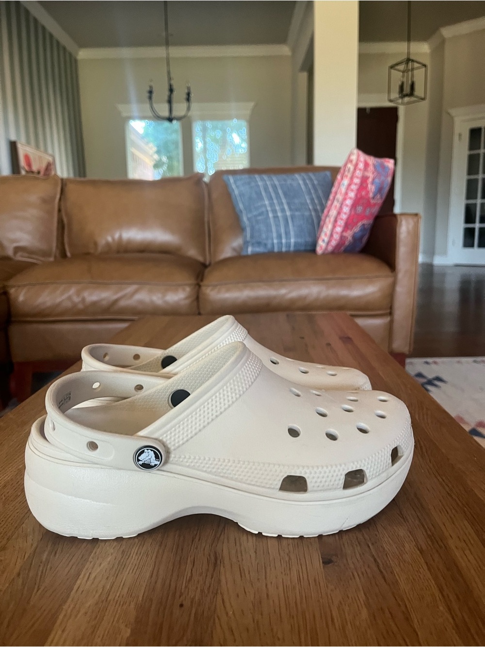 CROCS Classic Platform Clog - Cream
